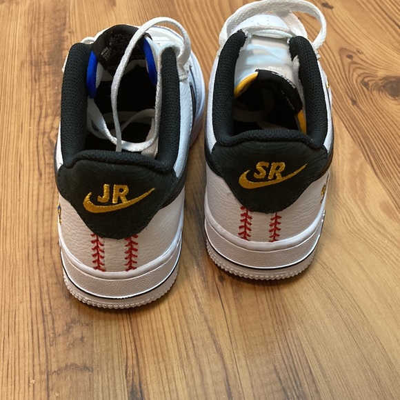 Ken Griffey Air Force 1s - Picture 3 of 5